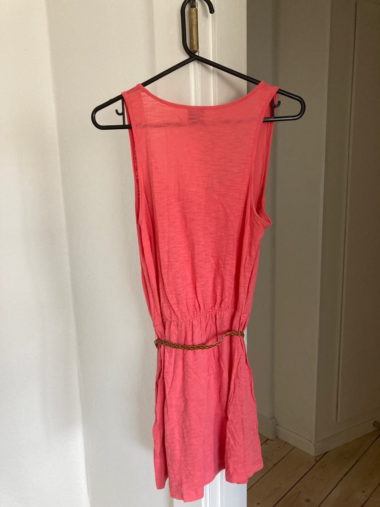 Gina Tricot, koral kjole med bindebånd, XS