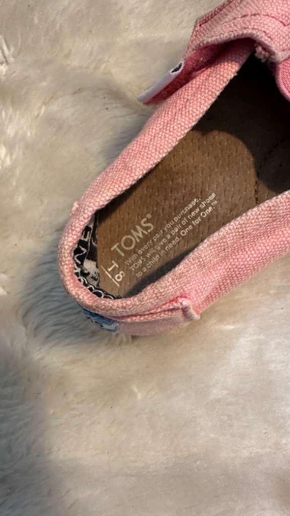 Toms sandaler str.24,5