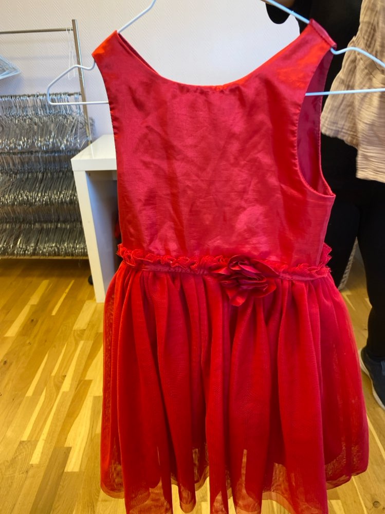 Rød kjole jente 2-3 år