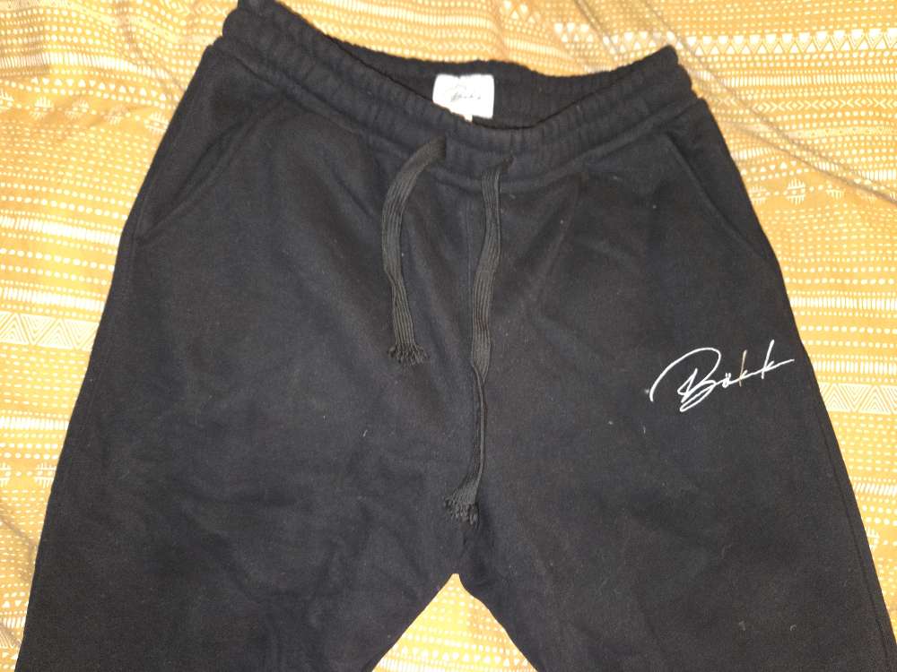 Bökk svartar st. S þykkar