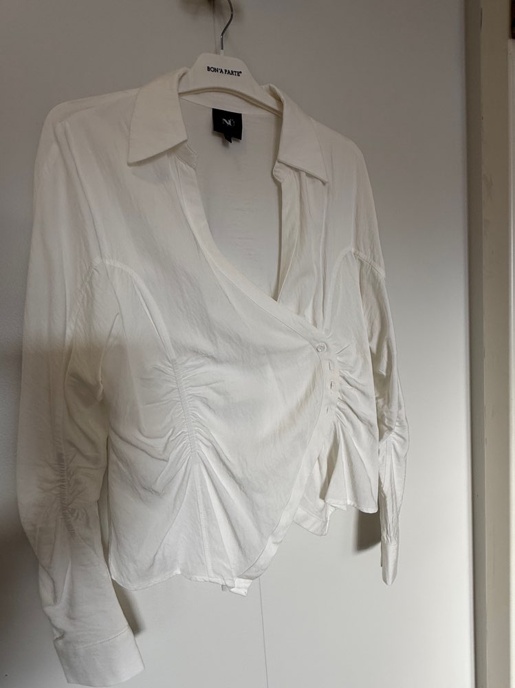 Hvít skyrta NU ónotuð XL