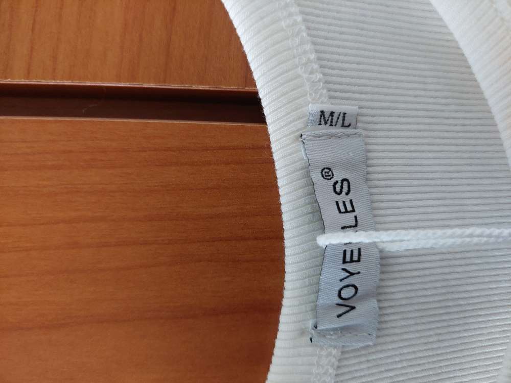 Hlýrabolur hvítur, nýr, gallerí 17, M