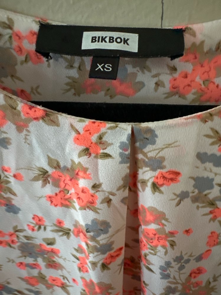 E. Blomstertopp fra bik bok