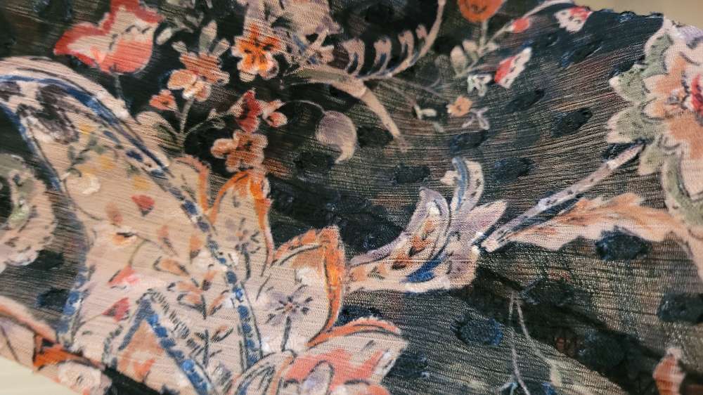 RESERVED, juhlamekko mustakirjava. 38