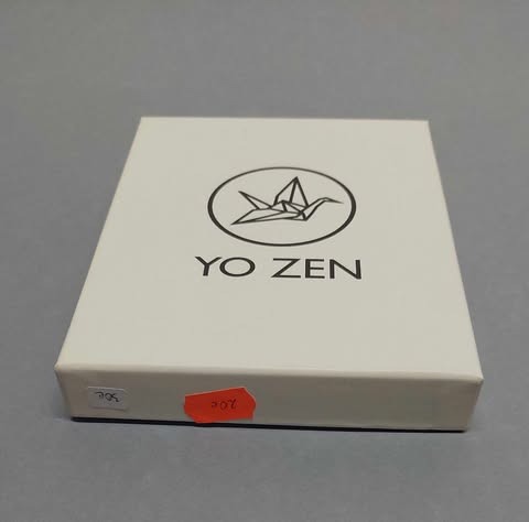 Yo Zen musta kaulakoru