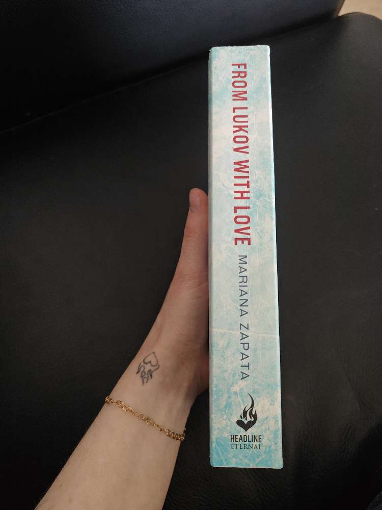 From Lukov with Love, Mariana Zapata