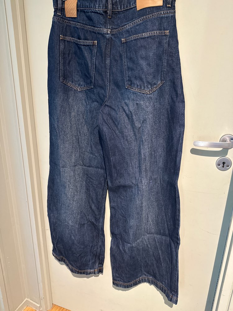Munte jeans str 44 MÅ prøves :)