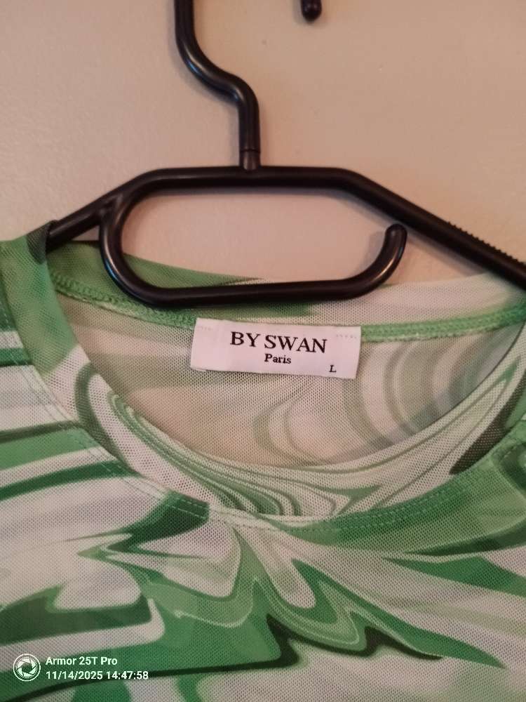 Grænn BY SWAN kjóll L