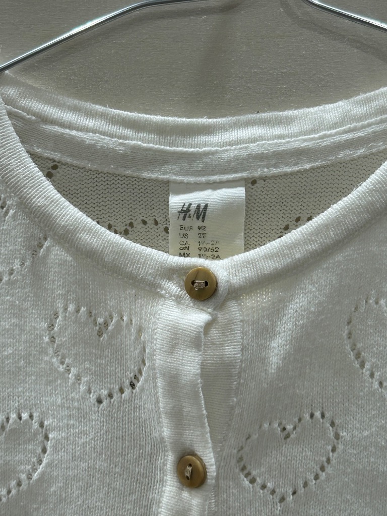 Cardigan str 92, hvit m.hjerter 89