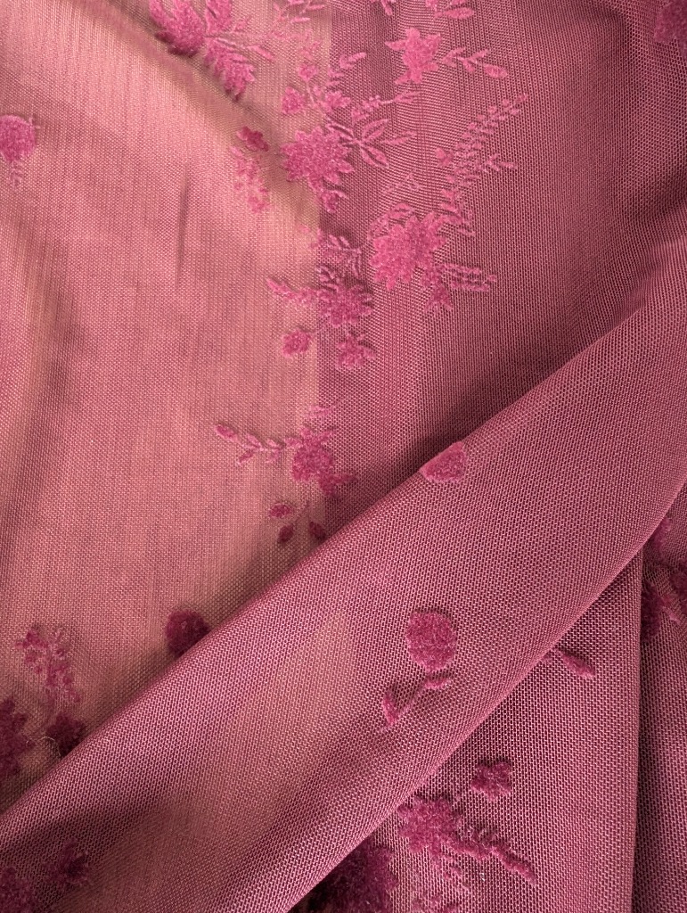 Only viininpunainen kimono, koko L