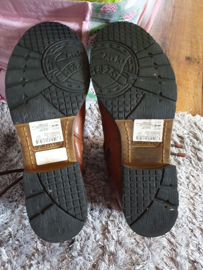 Ruskeat Clarks nahkakengät 39