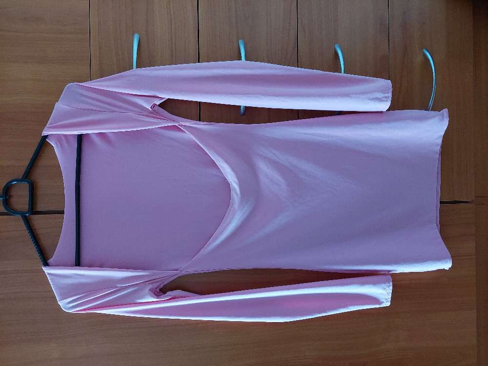 Bleikur kjóll úr Imperial str small