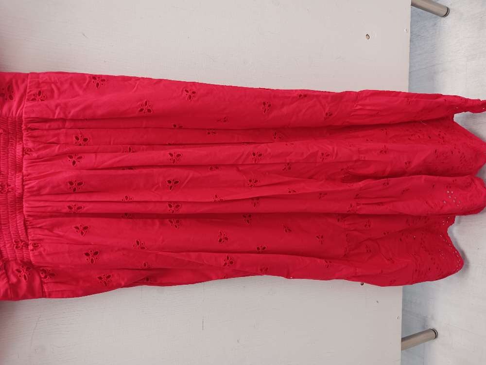 Vero moda punainen mekko S