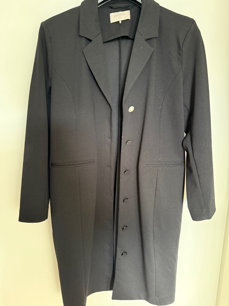 Síður jakki/kjóll Freequent XL