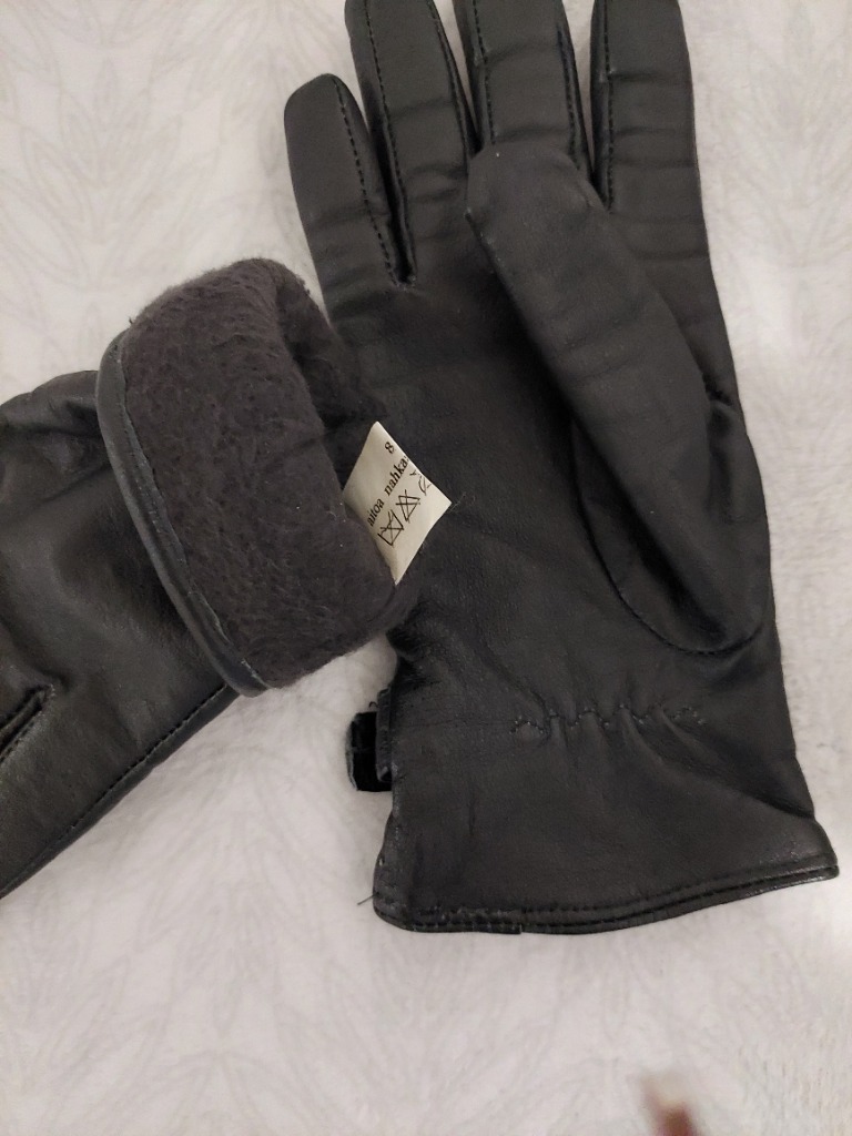 Aidot naisten nahka hanskat