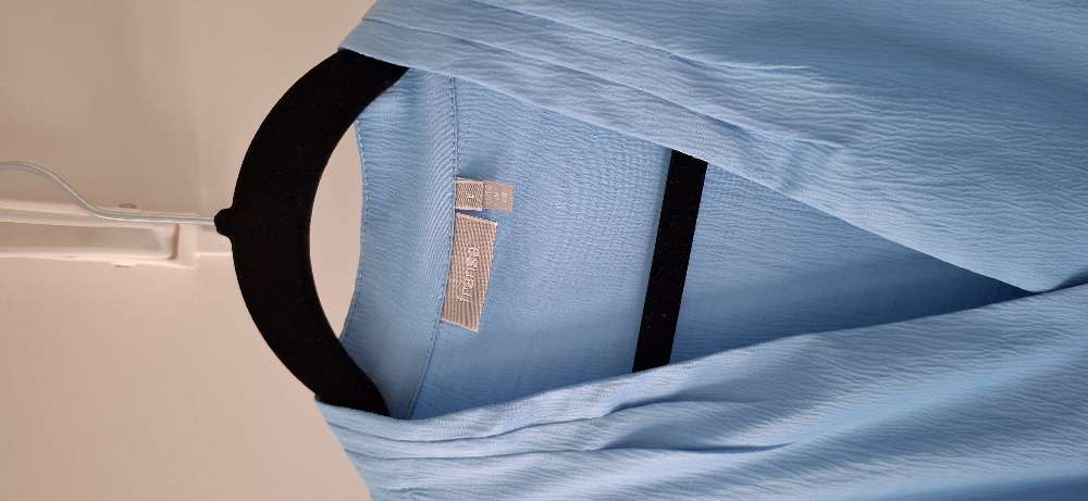 Fransa st. L ljósblá blússa