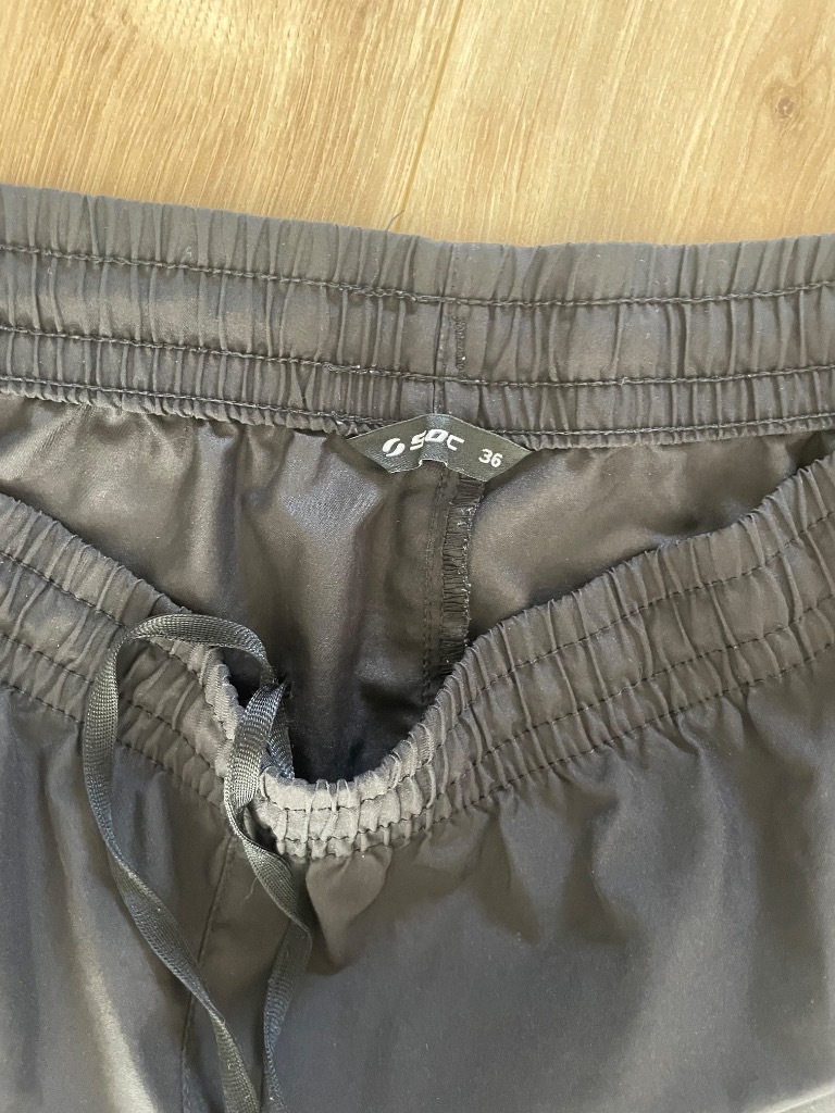 Mustat Soc housut, 36