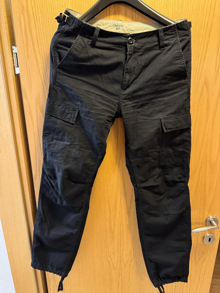 Ó: Carhartt WIP buxur blk 31/32