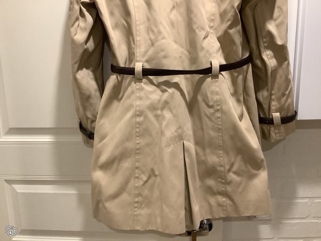 Trenssitakki M (beige, pieni vuori) 
