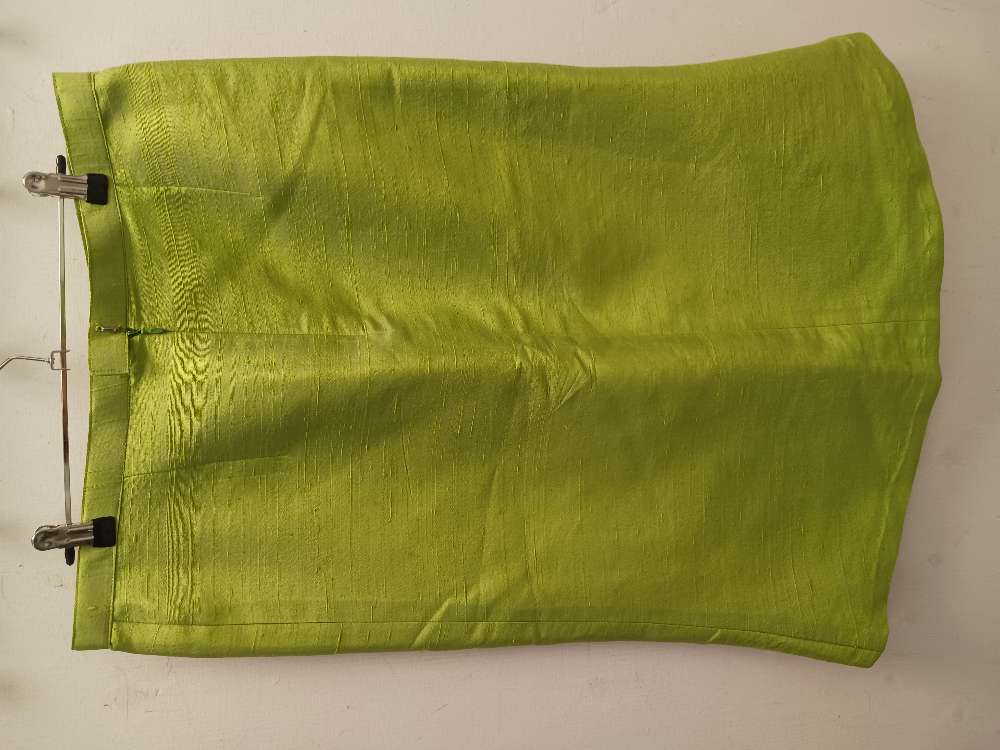 Vihreä hame n. XL
