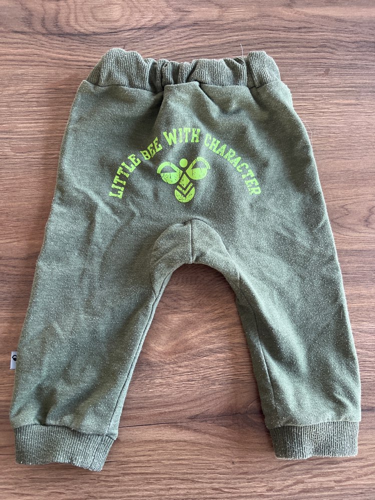 Hummel buxur grænar st 62