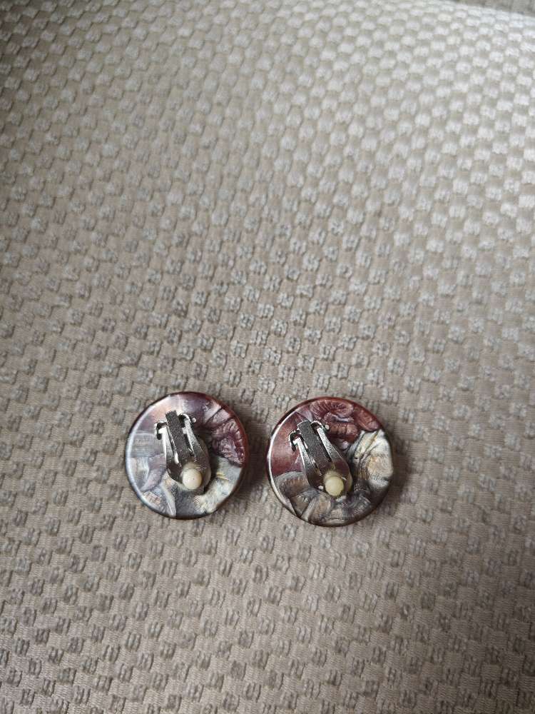 Marmori klipsu korvikset