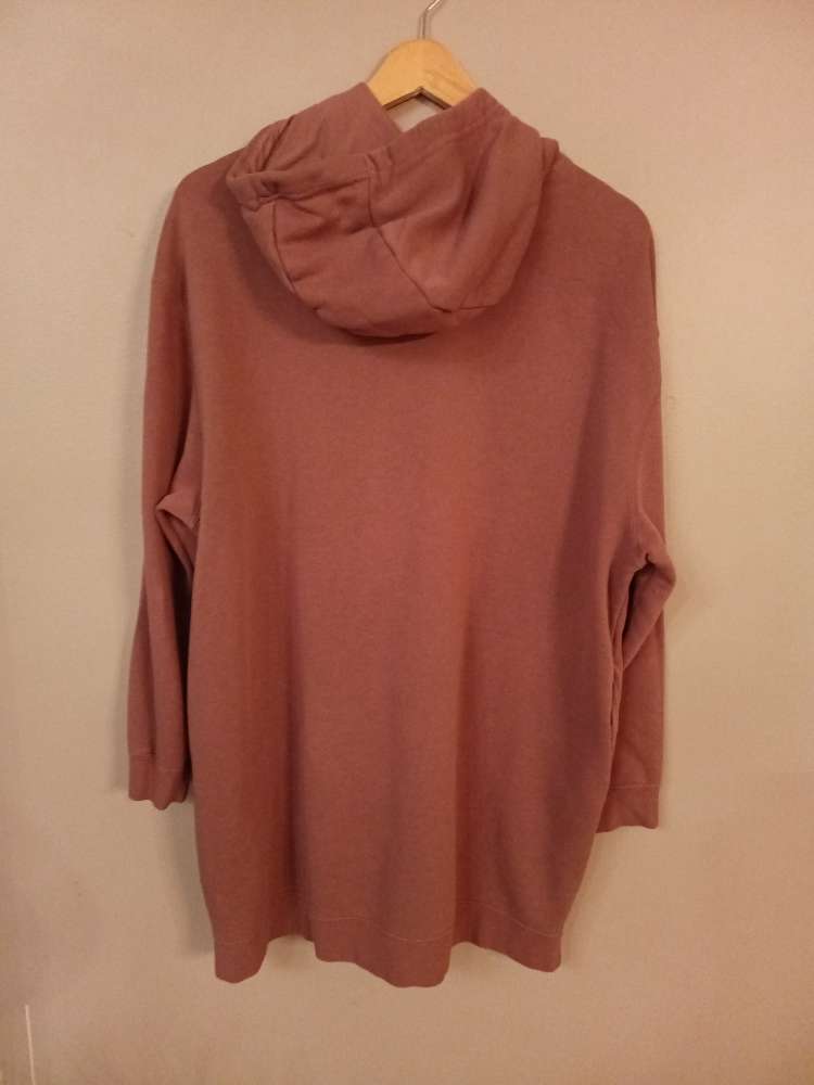 Falleg síð Nike hettupeysa St M