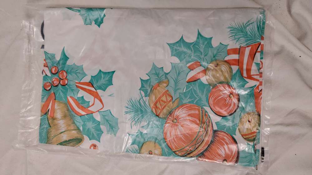 Muovinen pöytäliina