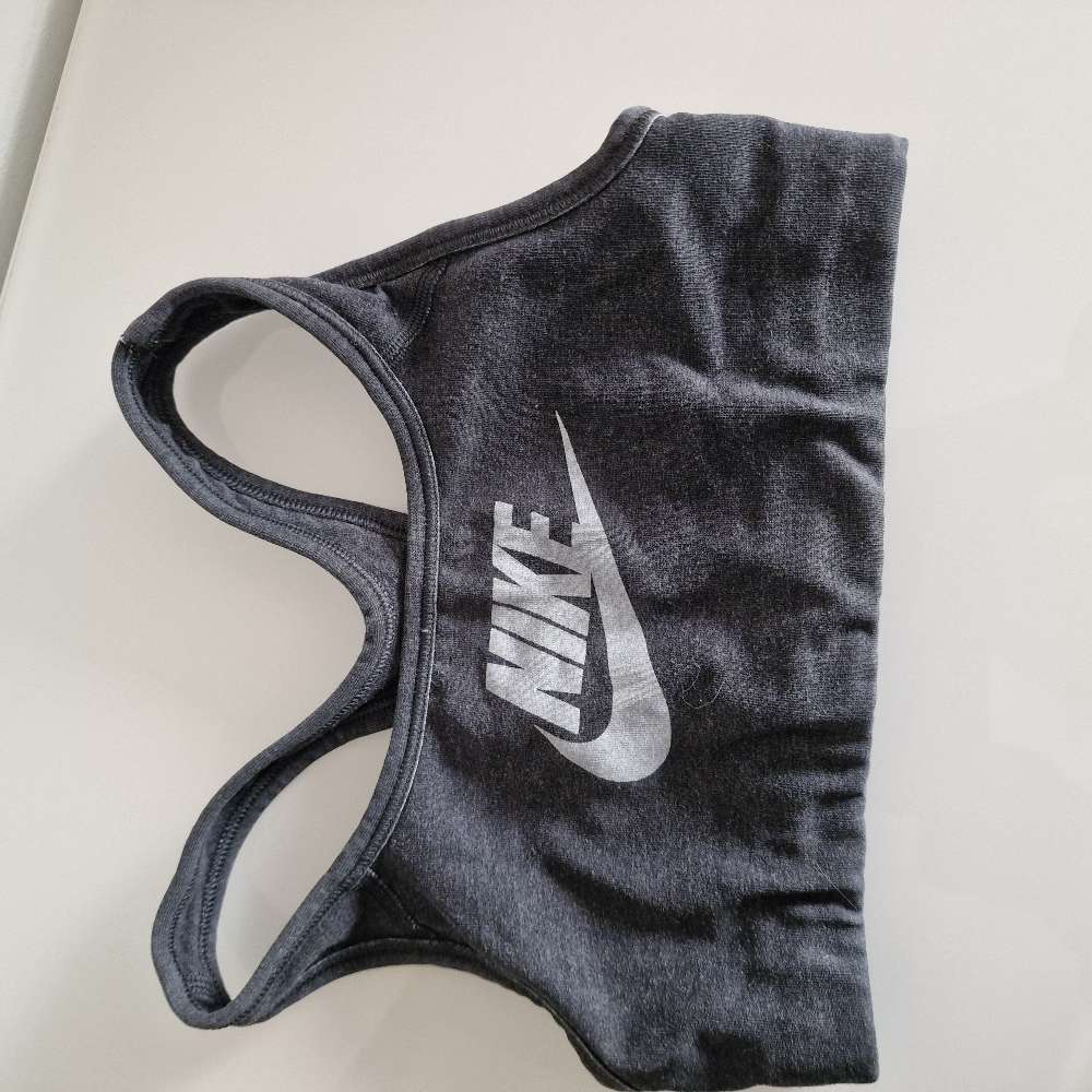 Nike toppur Nr 128-137