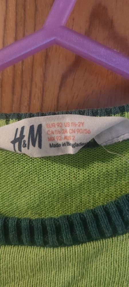 Peysa úr H&M. Stærð 92