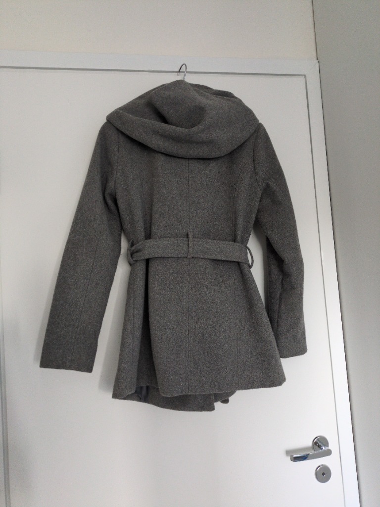 Harmaa hupullinen villakangastakki 36