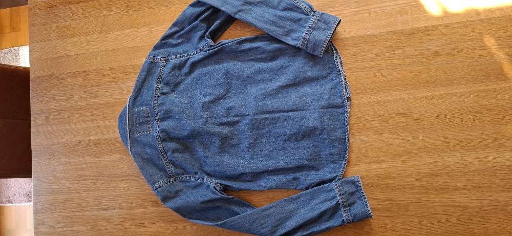 Abercrombie barna gallaskyrta st. S