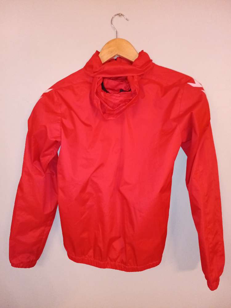 Hummel vindjakki. ÞÓR. St 140-152