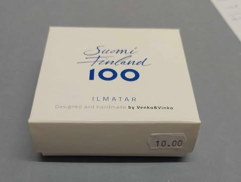 Suomi 100v huopapallo kaulakoru