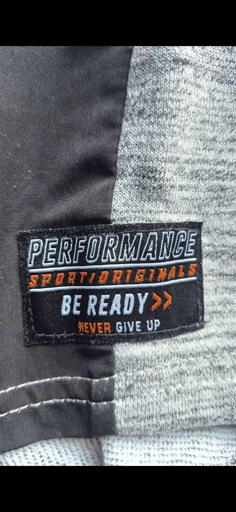 Primark harmaat shortsit koko 140