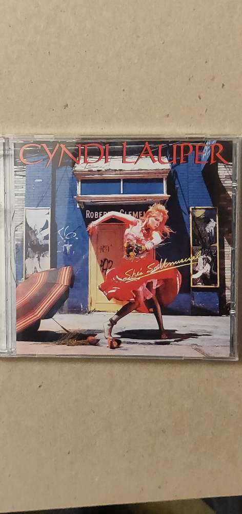 Cyndi Lauper she's so unusual