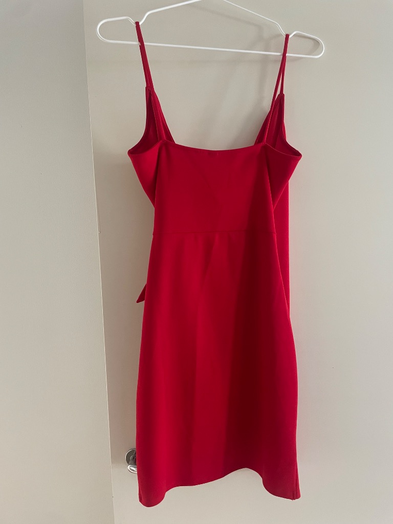 Punainen mekko, XS