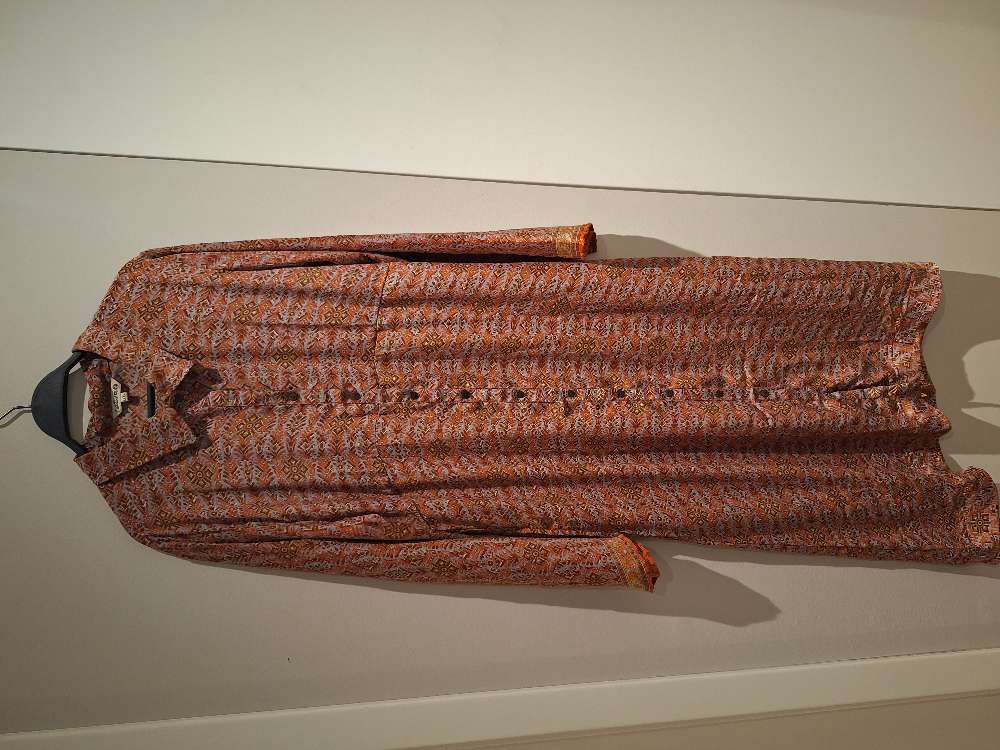 Skyrtukjóll brúnleitur L/XL