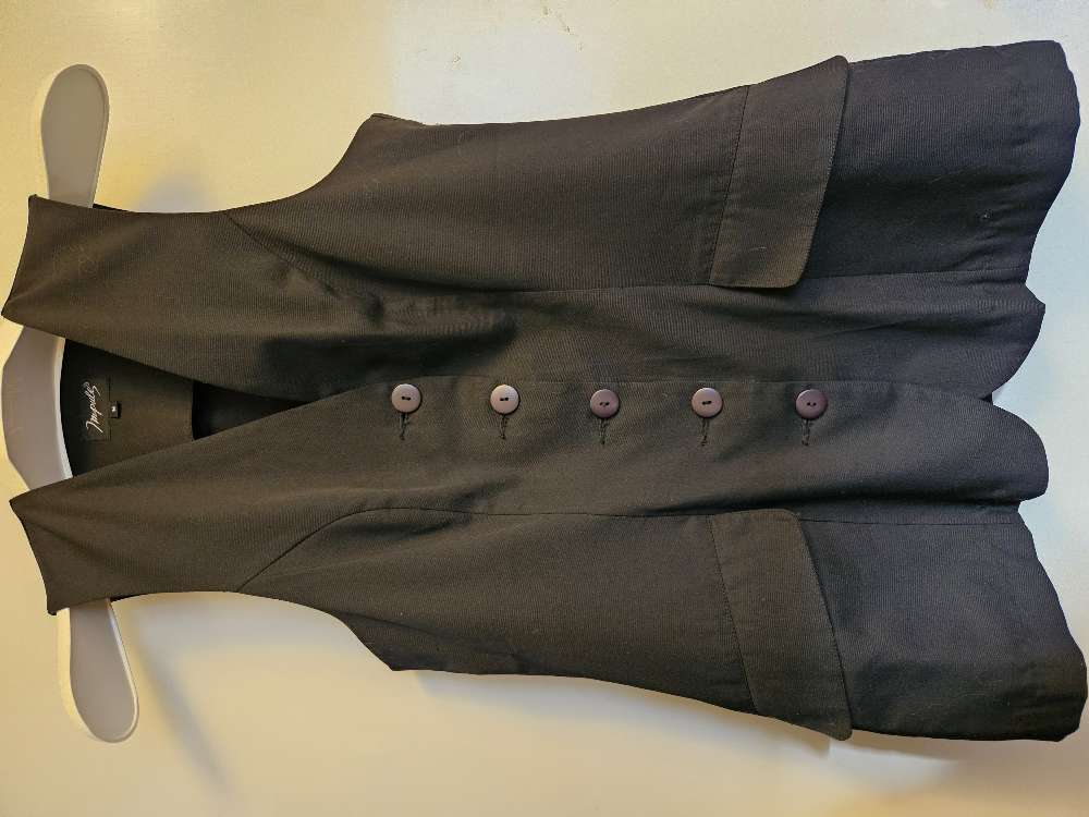 Liivi musta taskullinen koko M