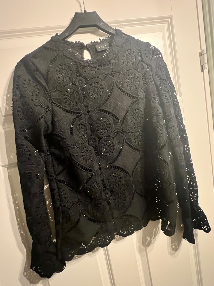 Vila blomstrete bluse str M