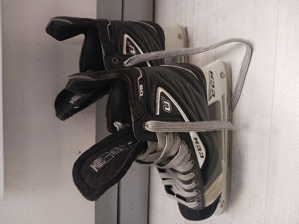 CCM U 09 luistimet koko 41