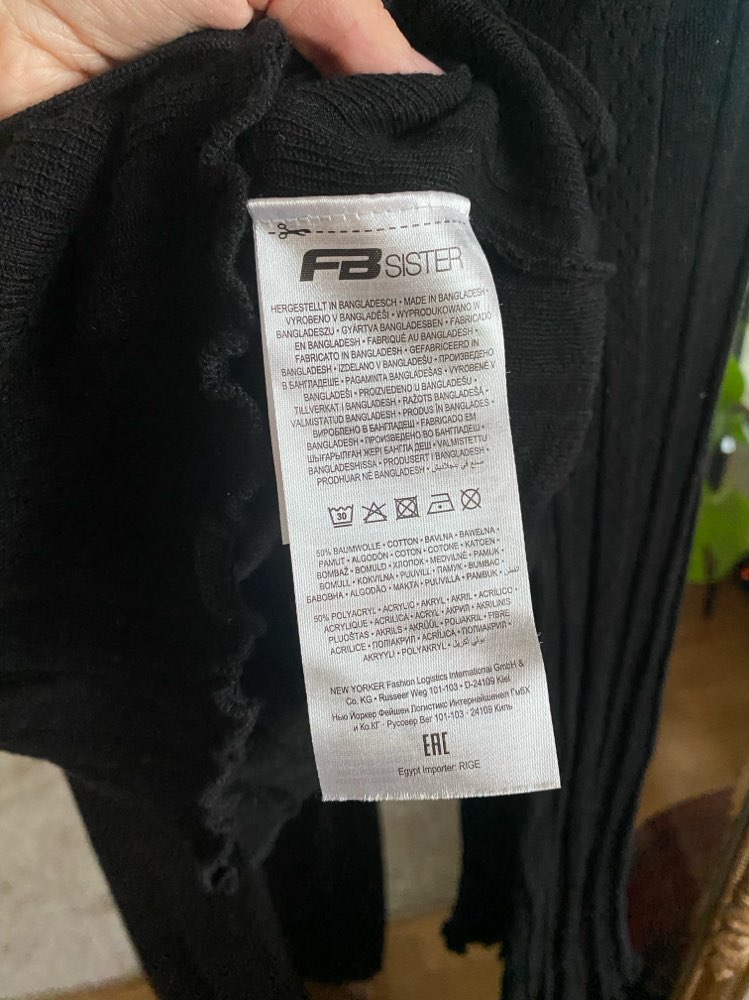 Musta kesä coverup paita
