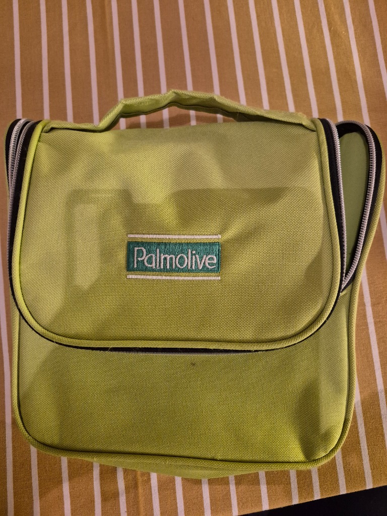 Meikkipussi palmolive