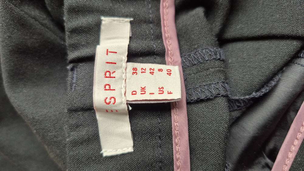 Esprit mustat housut koko 38