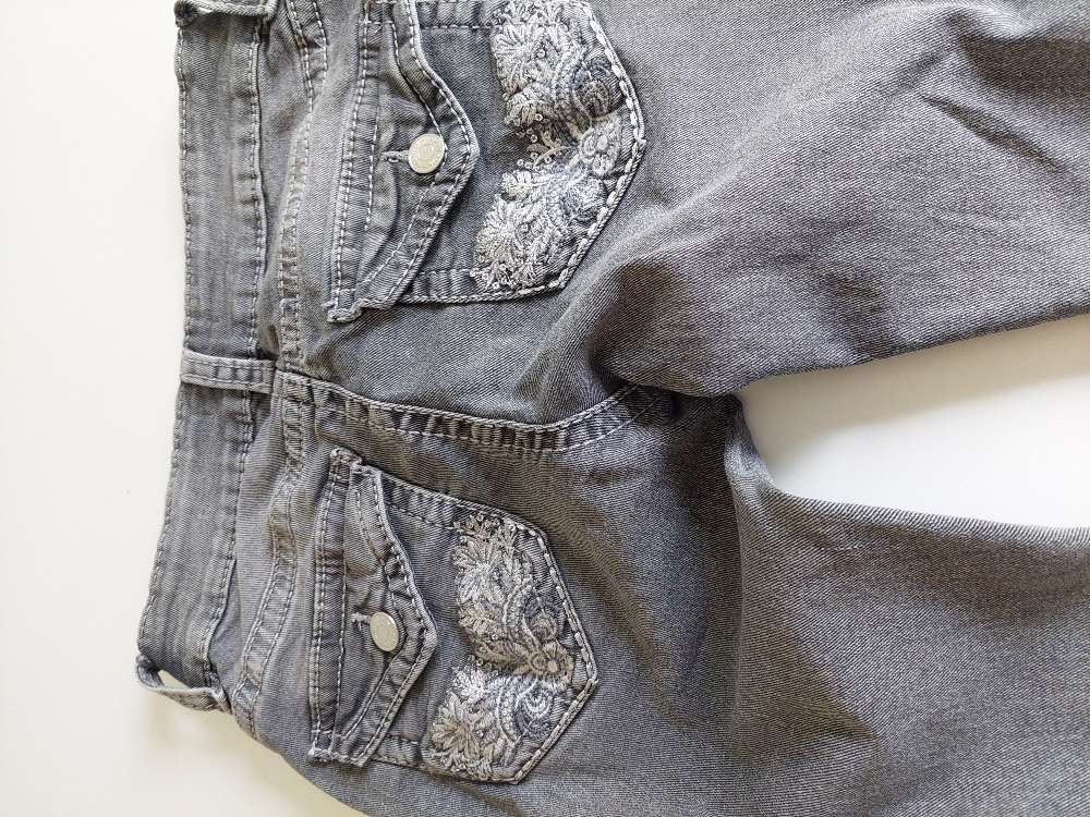 Gina tricot gallabuxur gráar xs 14+