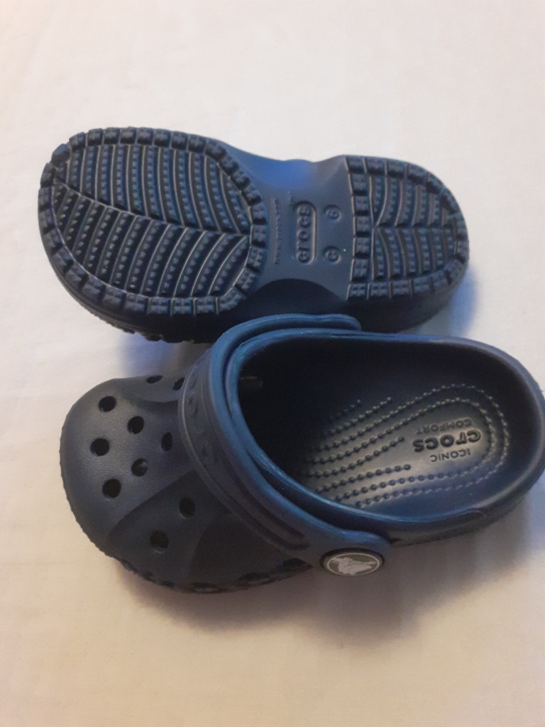 Crocs skór C6/22-23