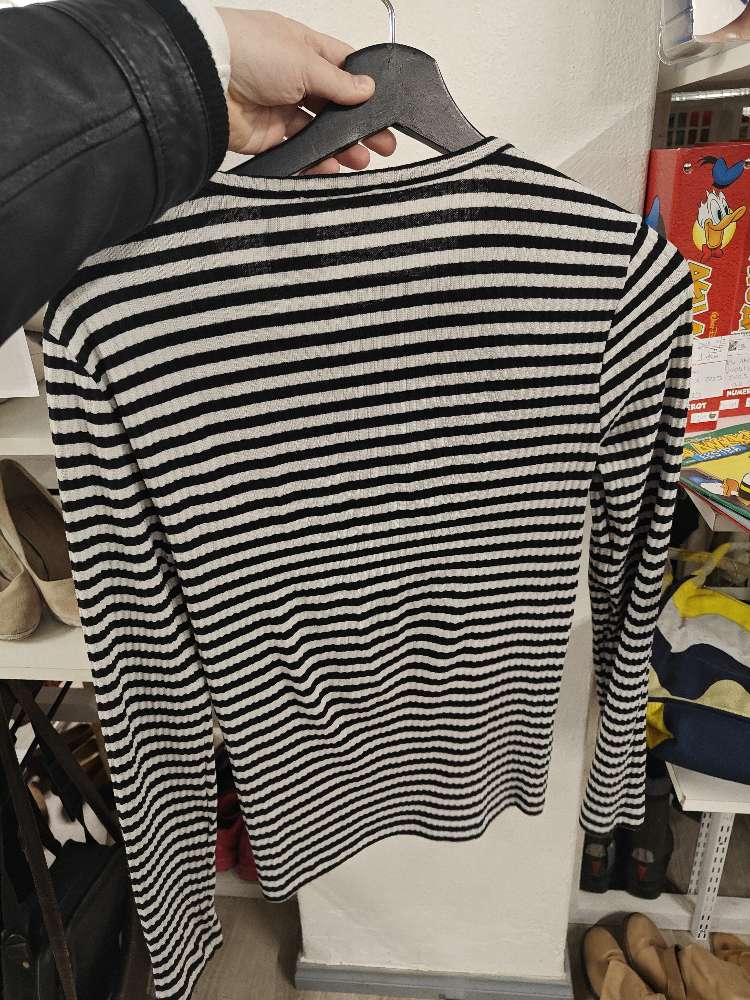 Pieces mustavalkoinen pitkähih., S