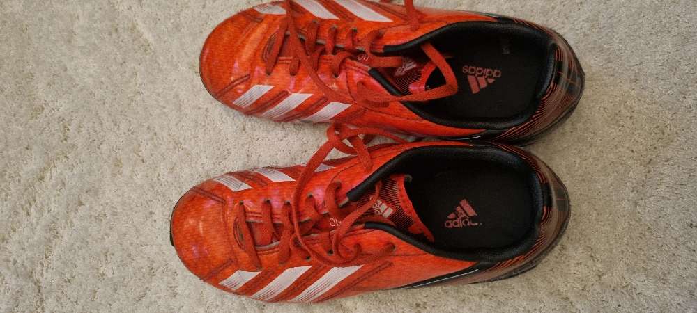 Adidas TN nappikset 34