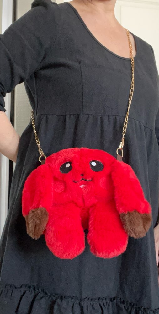 Punainen pupu laukku