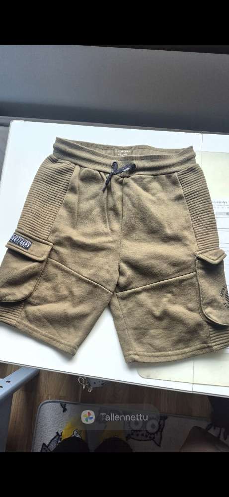 Shortsit vihr/khaki koko 140
